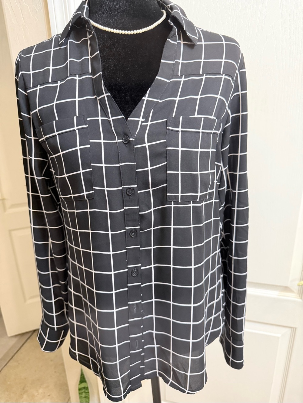 Express Black Button-Down Shirt with White Windowpane Size XS